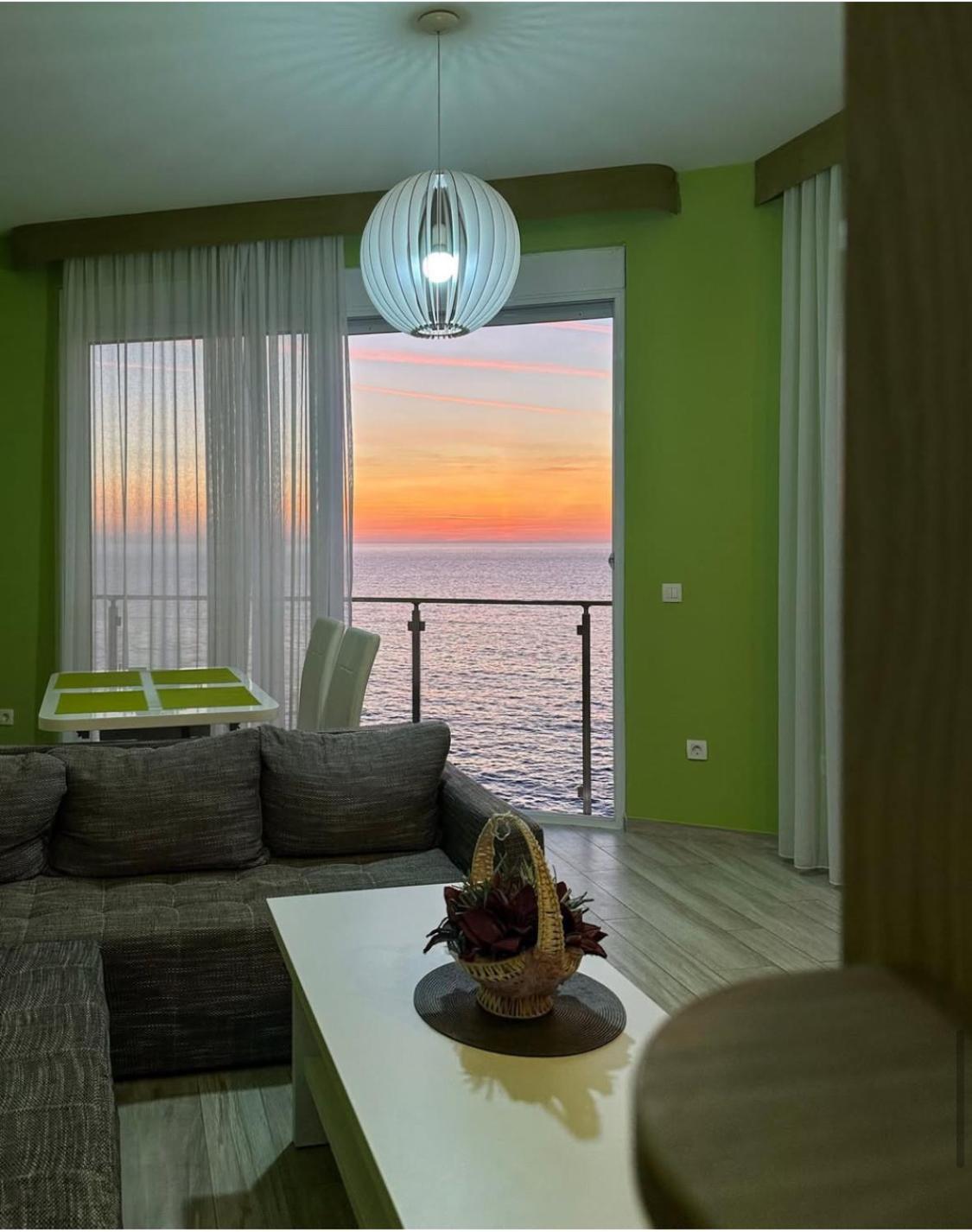Paradise Beachfront View 1 Бар Екстериор снимка