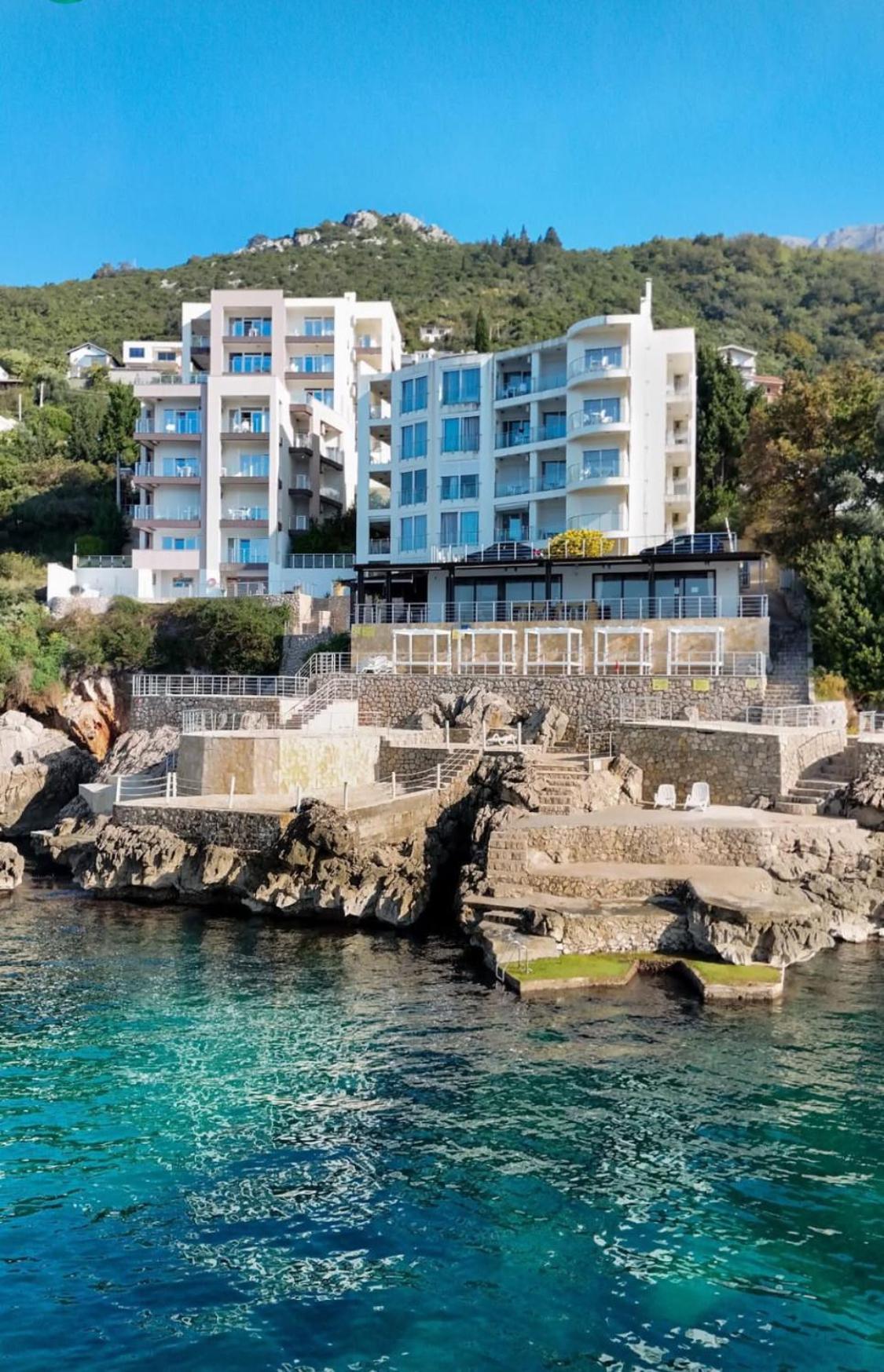 Paradise Beachfront View 1 Бар Екстериор снимка